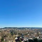 Avec Vue 4*